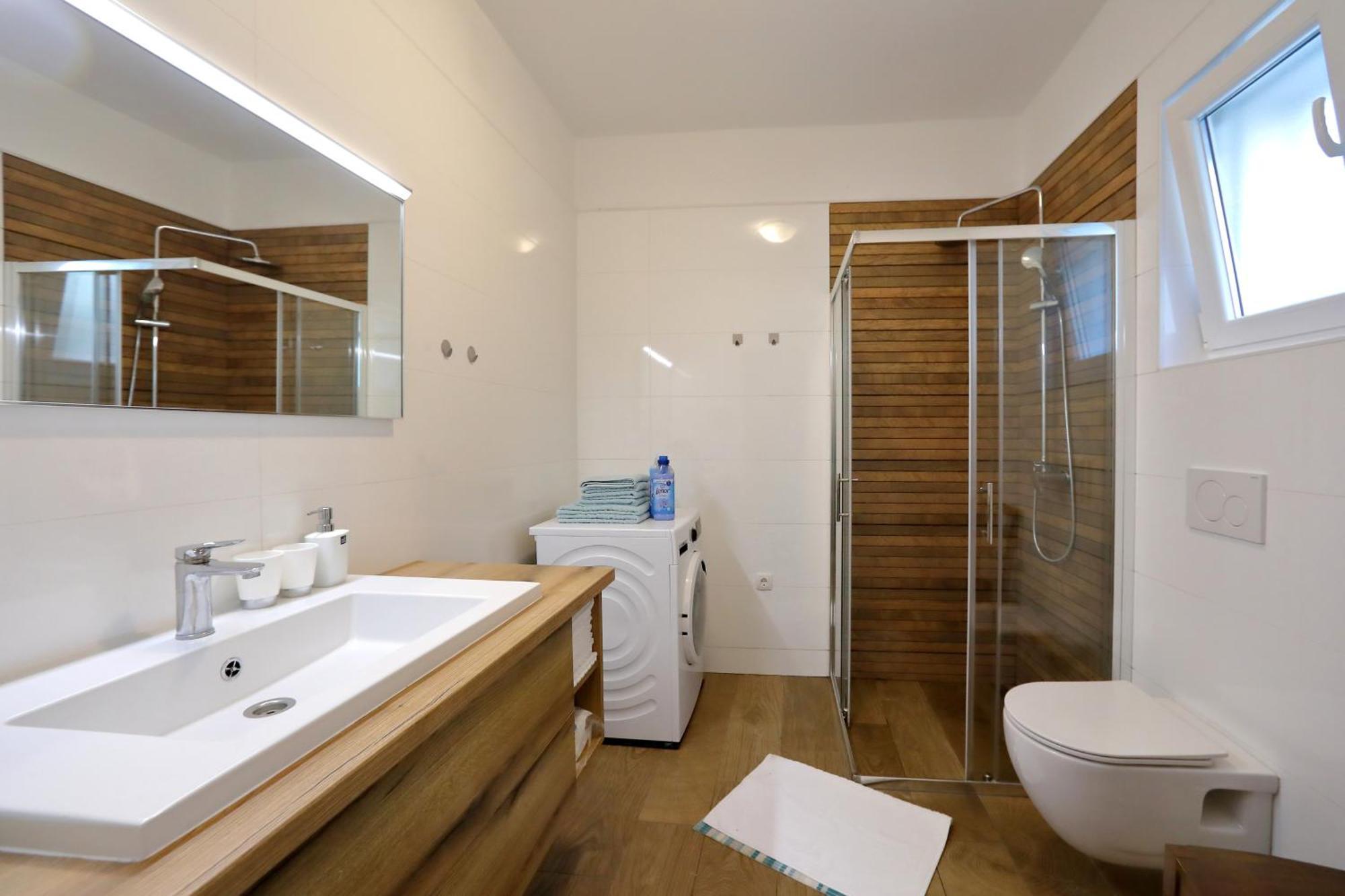 Aqua Apartment *